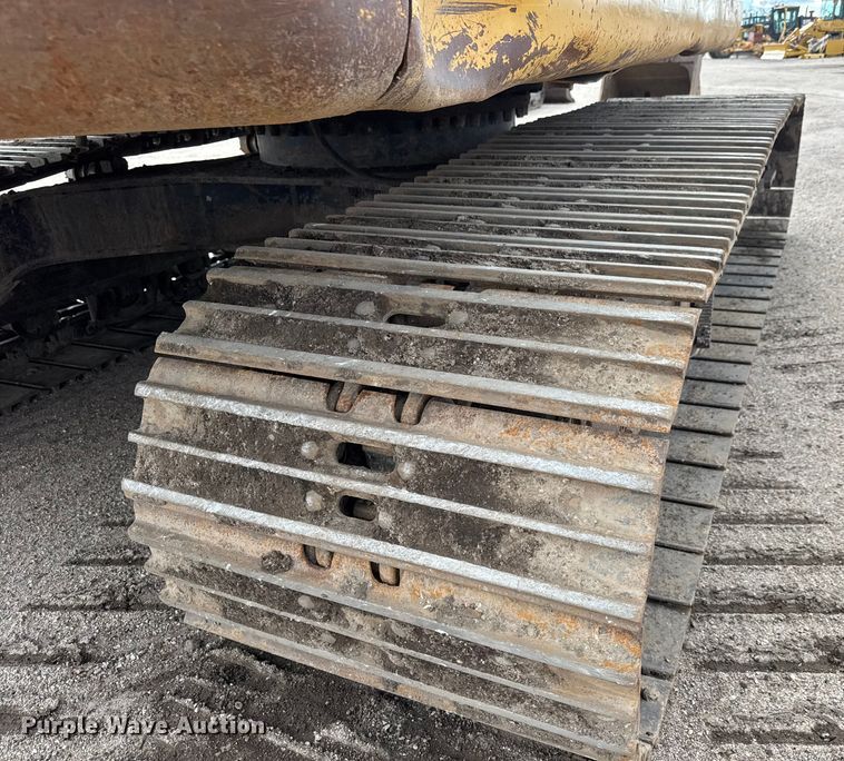 image for item ET4159 2013 Caterpillar 320E L excavator