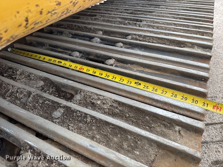 image for item ET4159 2013 Caterpillar 320E L excavator