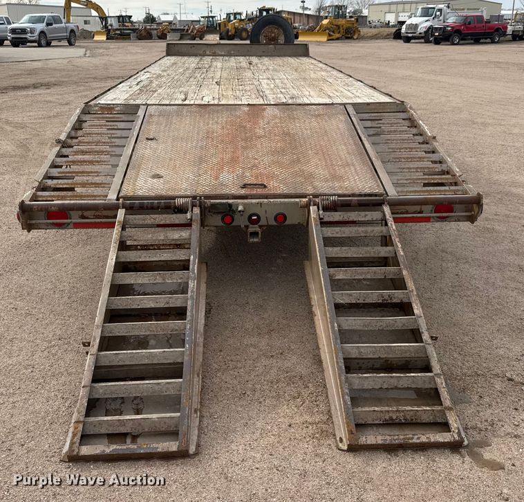 image for item ET4358 2006 Titan equipment trailer