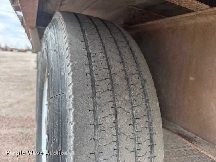 image for item ET4358 2006 Titan equipment trailer