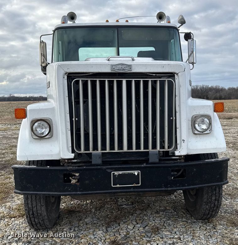 image for item ET4360 1982 Autocar Construcktor 2 roll-off container truck