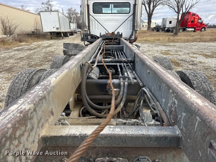 image for item ET4360 1982 Autocar Construcktor 2 roll-off container truck