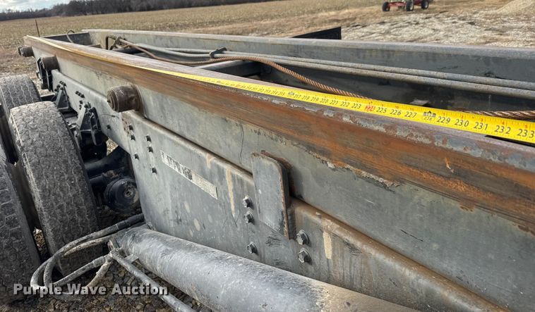 image for item ET4360 1982 Autocar Construcktor 2 roll-off container truck