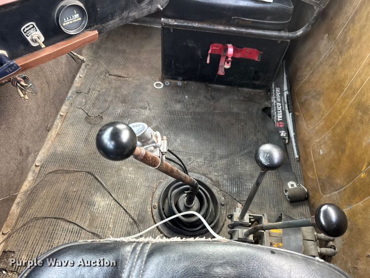 image for item ET4360 1982 Autocar Construcktor 2 roll-off container truck