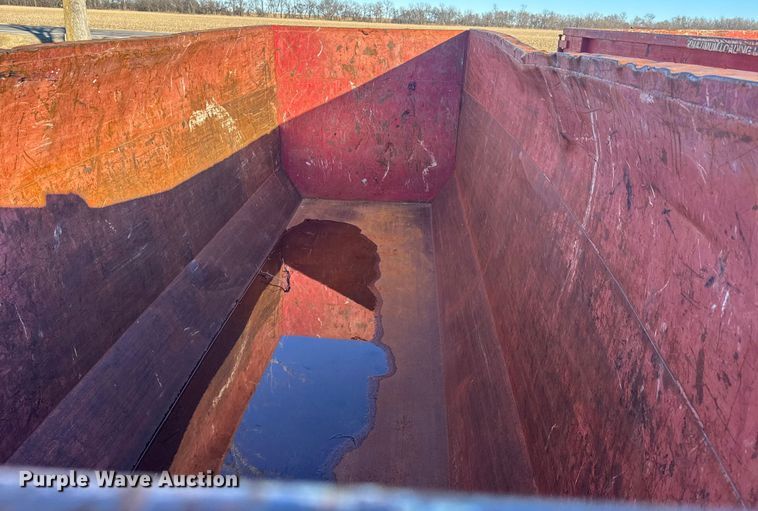 image for item ET4364 Roll Offs Roll-off dumpster