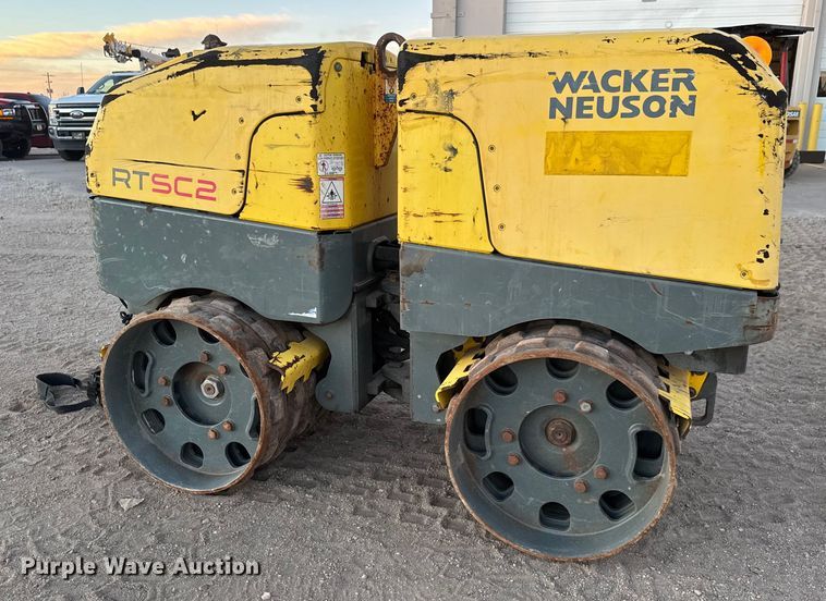 image for item ET4385 2013 Wacker Neuson RTX-SC2 trench compactor