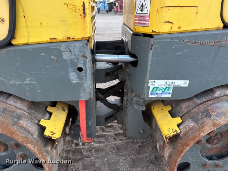 image for item ET4385 2013 Wacker Neuson RTX-SC2 trench compactor