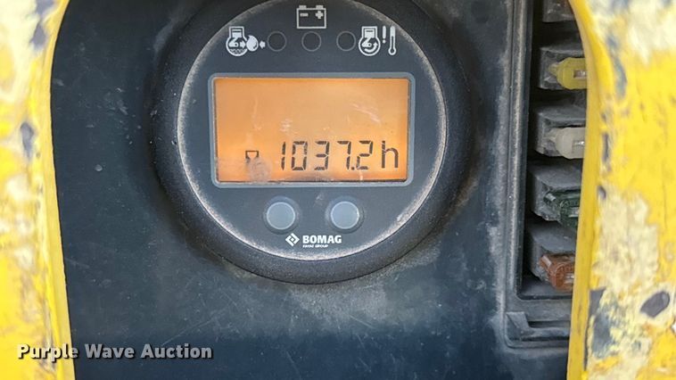 image for item ET4386 2011 Bomag BMP 8500 trench compactor