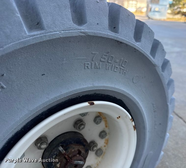 image for item ET4390 MEC 3068ES scissor lift