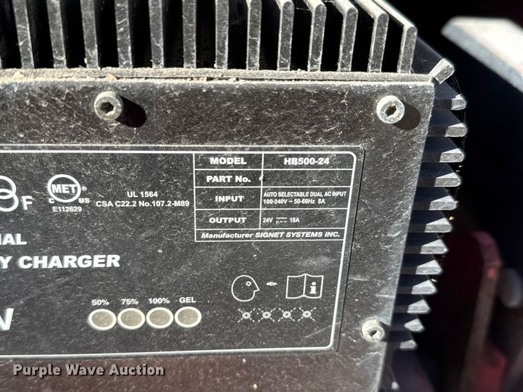 image for item ET4391 2005 MEC 2633ES scissor lift