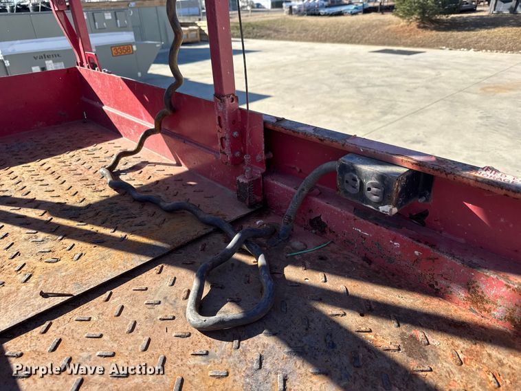 image for item ET4392 2004 MEC 1932ES scissor lift