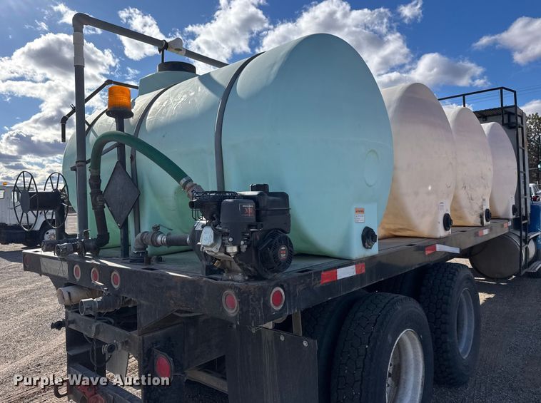 image for item ET4398 1997 Volvo WG64T tank truck