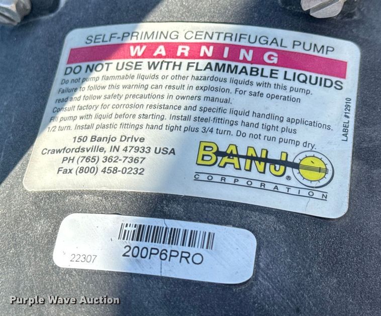 image for item ET4398 1997 Volvo WG64T tank truck