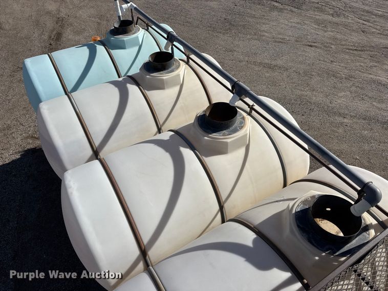 image for item ET4398 1997 Volvo WG64T tank truck