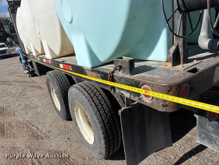 image for item ET4398 1997 Volvo WG64T tank truck