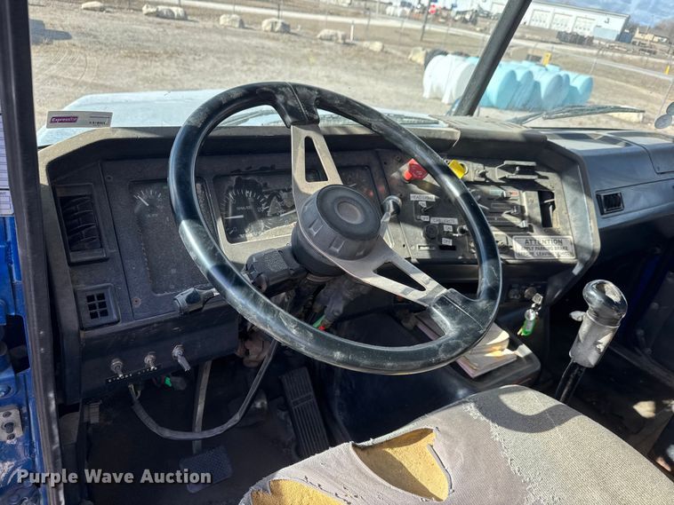 image for item ET4398 1997 Volvo WG64T tank truck