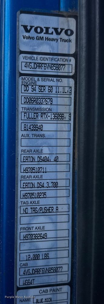 image for item ET4398 1997 Volvo WG64T tank truck