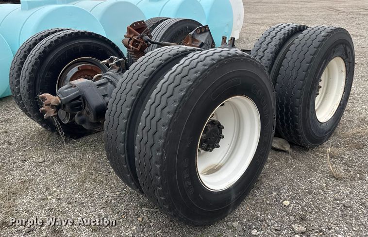 image for item ET4400 RS472 rear axle assembly