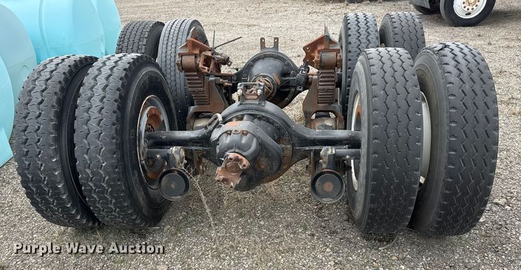 image for item ET4400 RS472 rear axle assembly