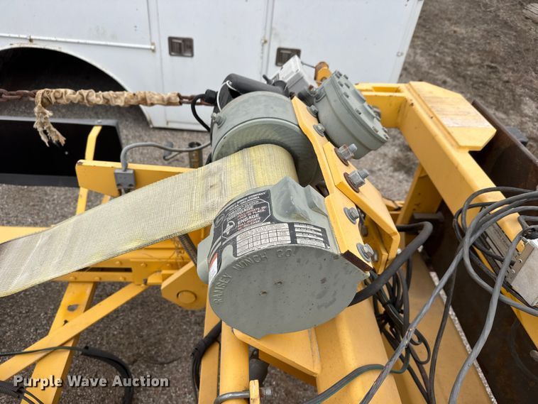 image for item ET4401 2013 Trinity Highway Products crash attenuator