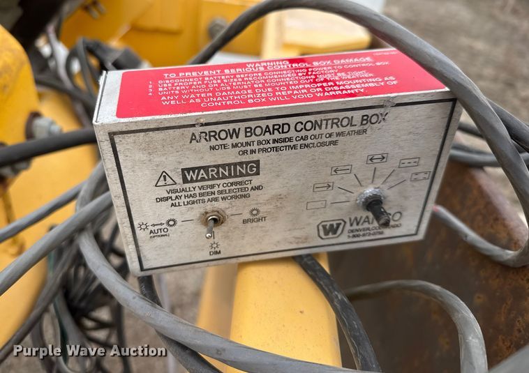 image for item ET4401 2013 Trinity Highway Products crash attenuator