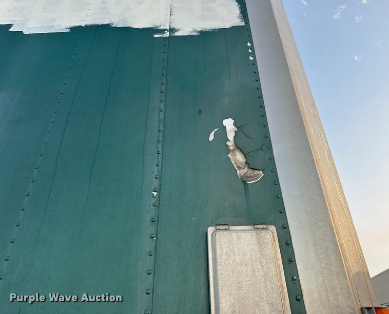 image for item ET4653 1992 Kentucky Manufacturing Company dry van trailer