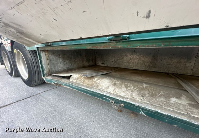 image for item ET4653 1992 Kentucky Manufacturing Company dry van trailer