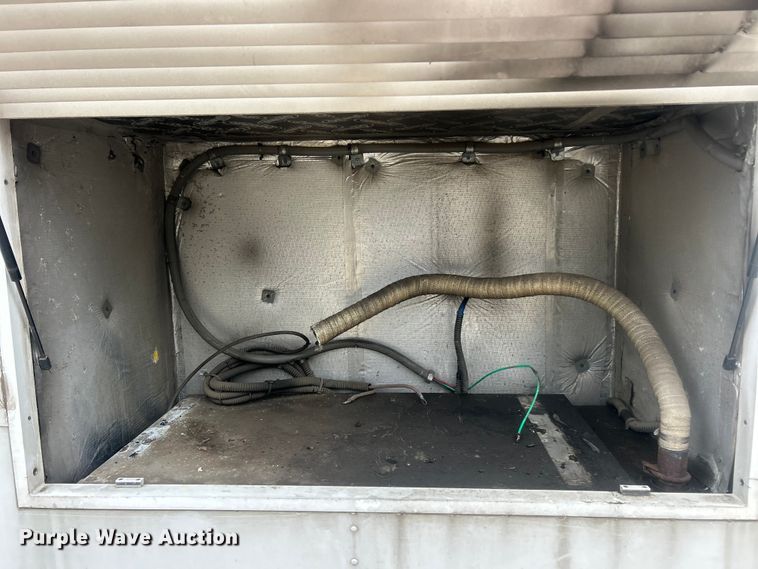 image for item ET6879 2008 Freightliner MT45 delivery van