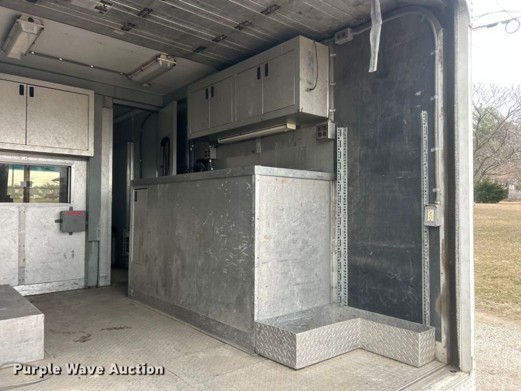 image for item ET6879 2008 Freightliner MT45 delivery van