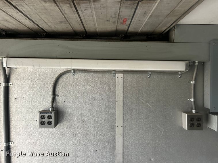 image for item ET6879 2008 Freightliner MT45 delivery van