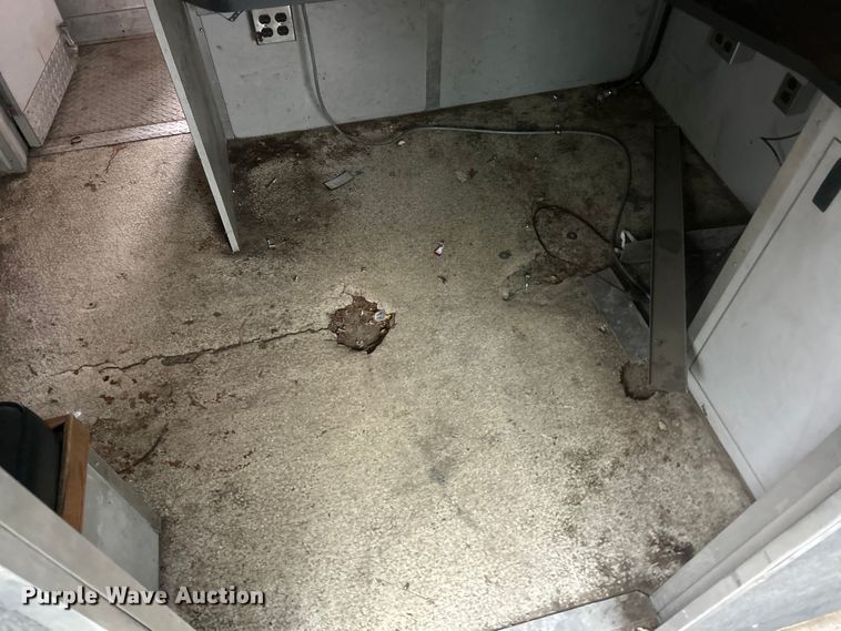 image for item ET6879 2008 Freightliner MT45 delivery van