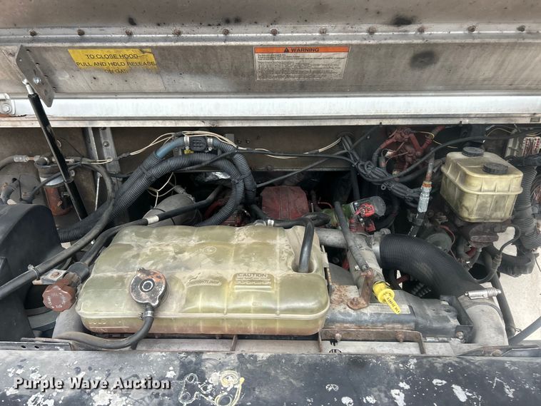 image for item ET6879 2008 Freightliner MT45 delivery van