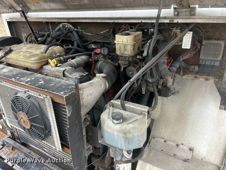 image for item ET6879 2008 Freightliner MT45 delivery van