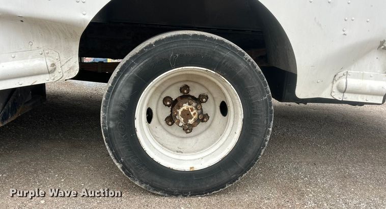 image for item ET6879 2008 Freightliner MT45 delivery van