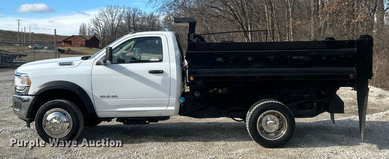 image for item ET6880 2019 RAM 5500 Heavy Duty dump truck