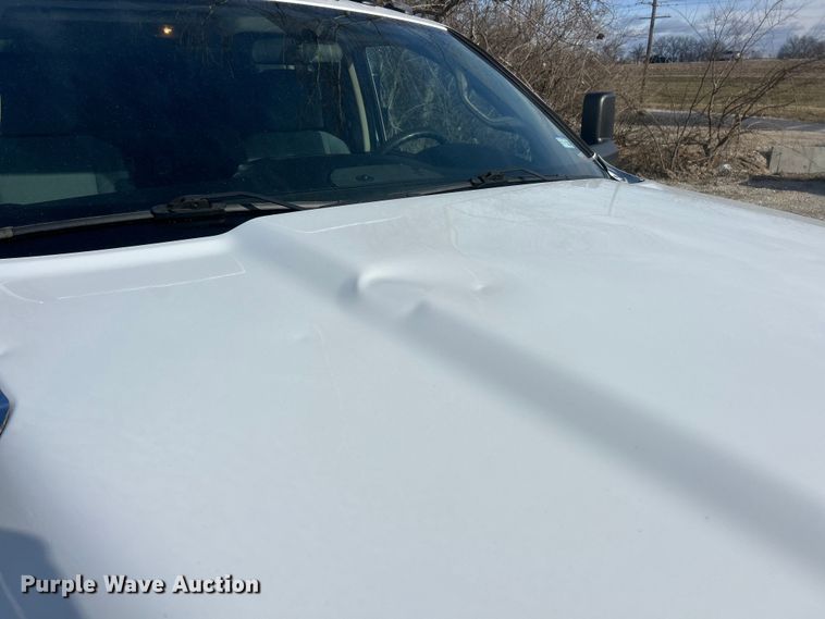 image for item ET6880 2019 RAM 5500 Heavy Duty dump truck