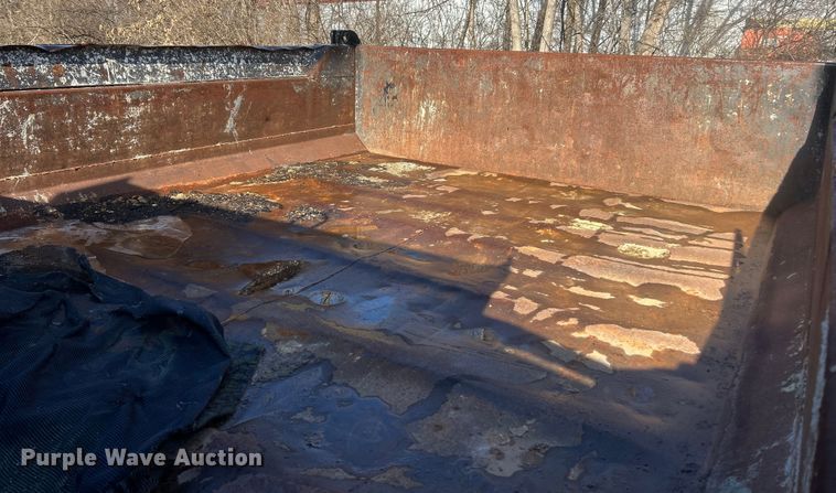 image for item ET6880 2019 RAM 5500 Heavy Duty dump truck