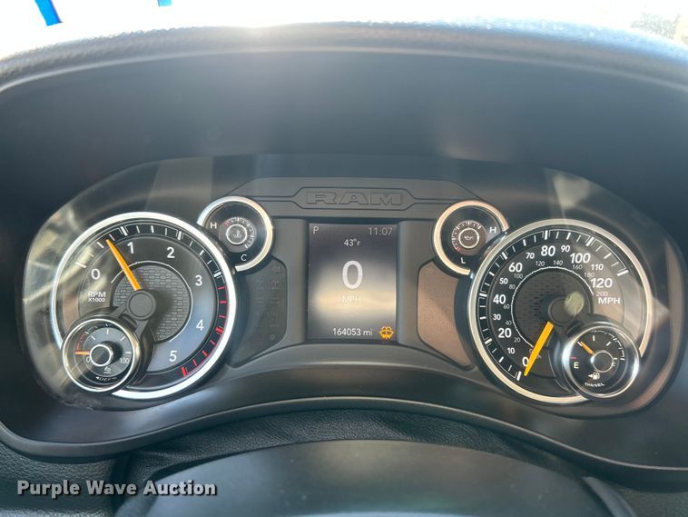 image for item ET6880 2019 RAM 5500 Heavy Duty dump truck