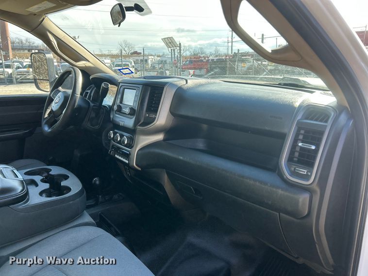 image for item ET6880 2019 RAM 5500 Heavy Duty dump truck