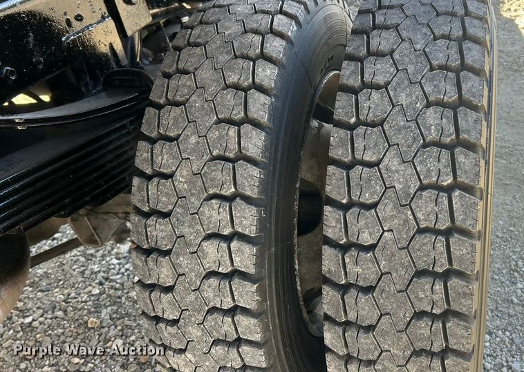 image for item ET6880 2019 RAM 5500 Heavy Duty dump truck