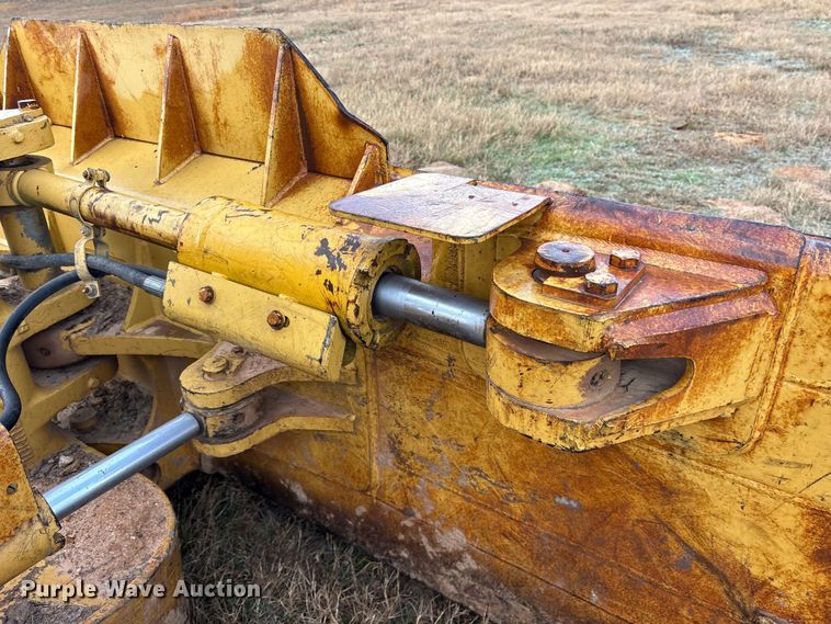 image for item ET7493 1998 Caterpillar D5M LGP dozer