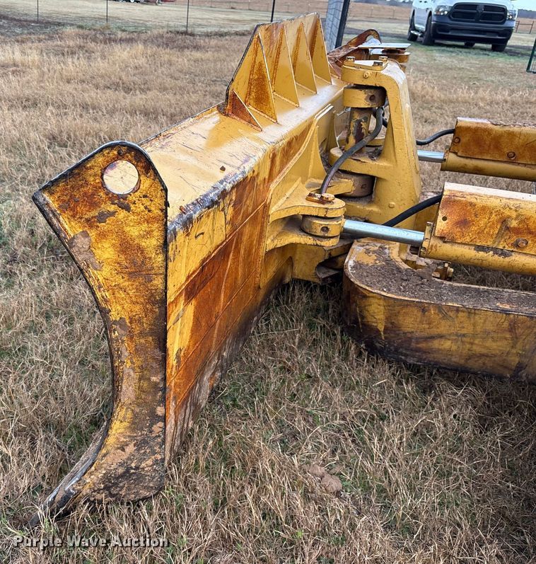 image for item ET7493 1998 Caterpillar D5M LGP dozer