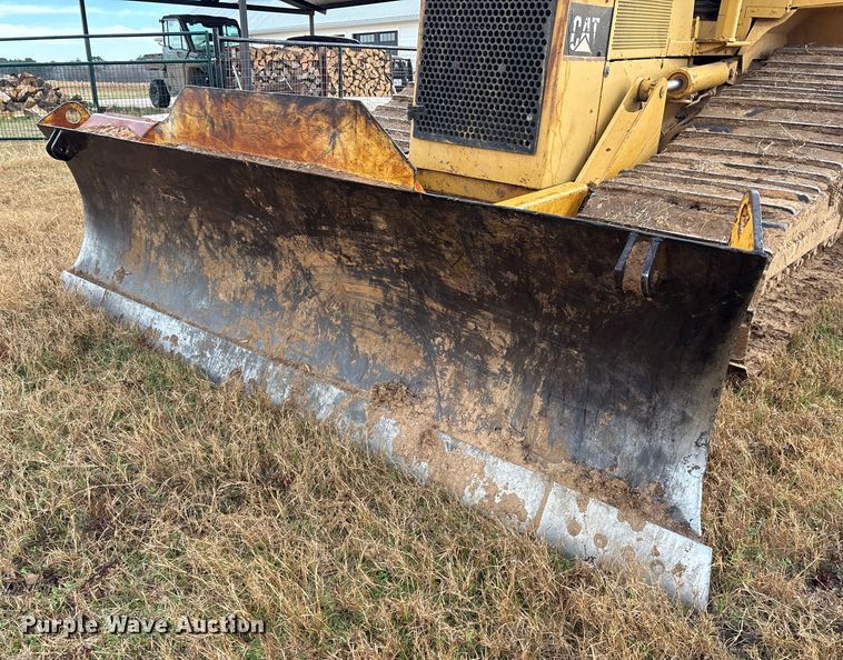 image for item ET7493 1998 Caterpillar D5M LGP dozer