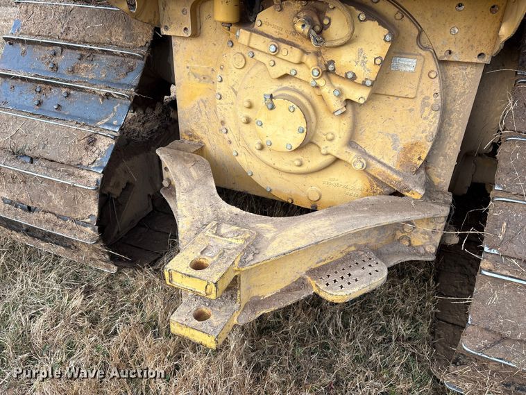 image for item ET7493 1998 Caterpillar D5M LGP dozer