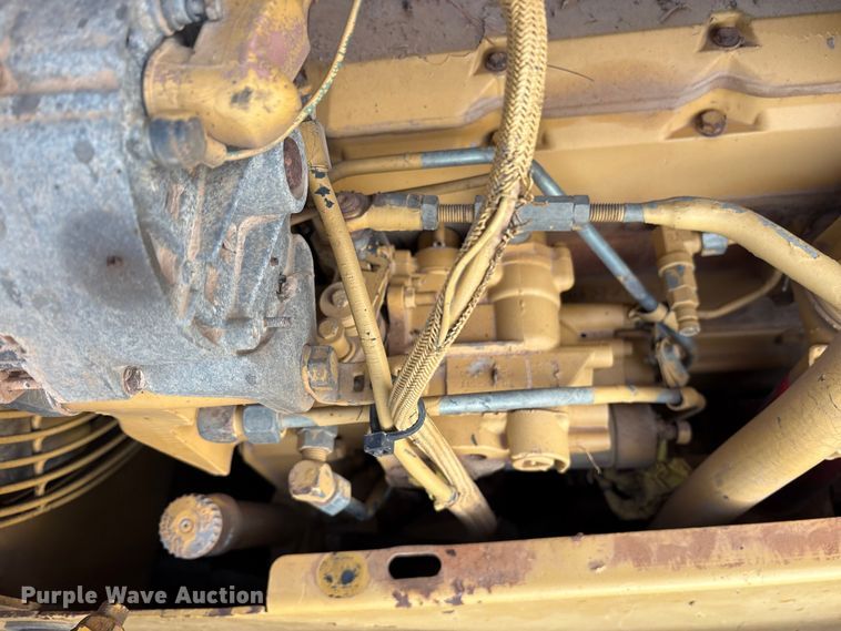 image for item ET7493 1998 Caterpillar D5M LGP dozer