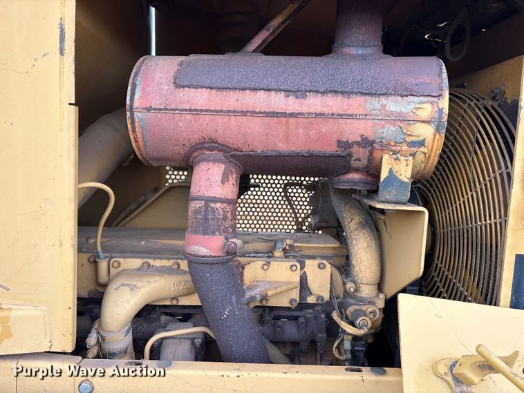 image for item ET7493 1998 Caterpillar D5M LGP dozer