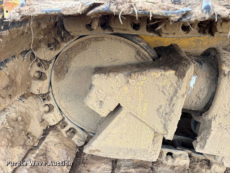 image for item ET7493 1998 Caterpillar D5M LGP dozer