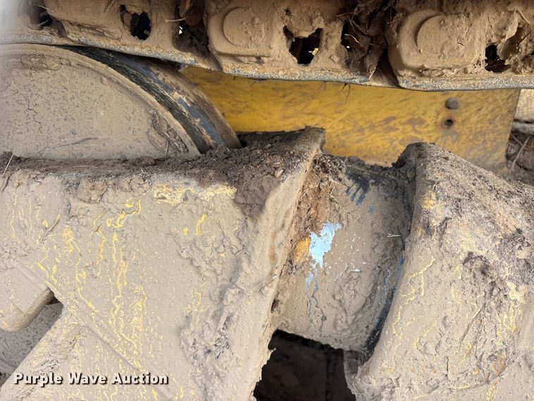 image for item ET7493 1998 Caterpillar D5M LGP dozer