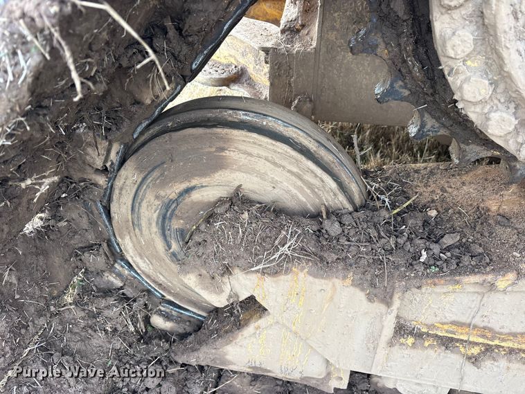 image for item ET7493 1998 Caterpillar D5M LGP dozer