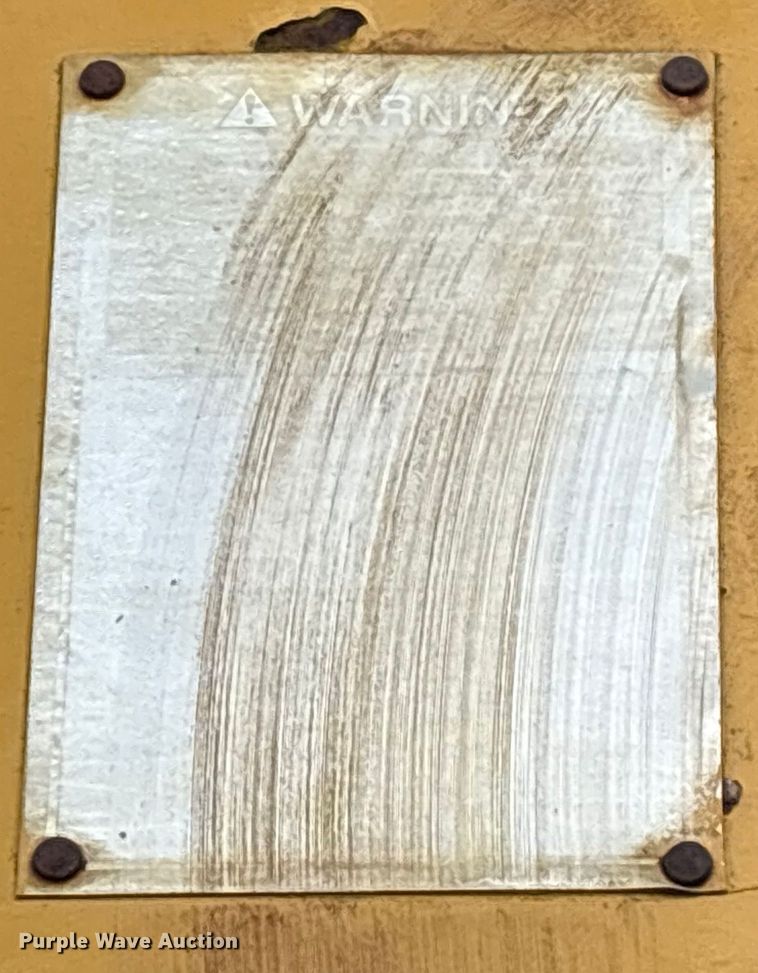 image for item ET7493 1998 Caterpillar D5M LGP dozer